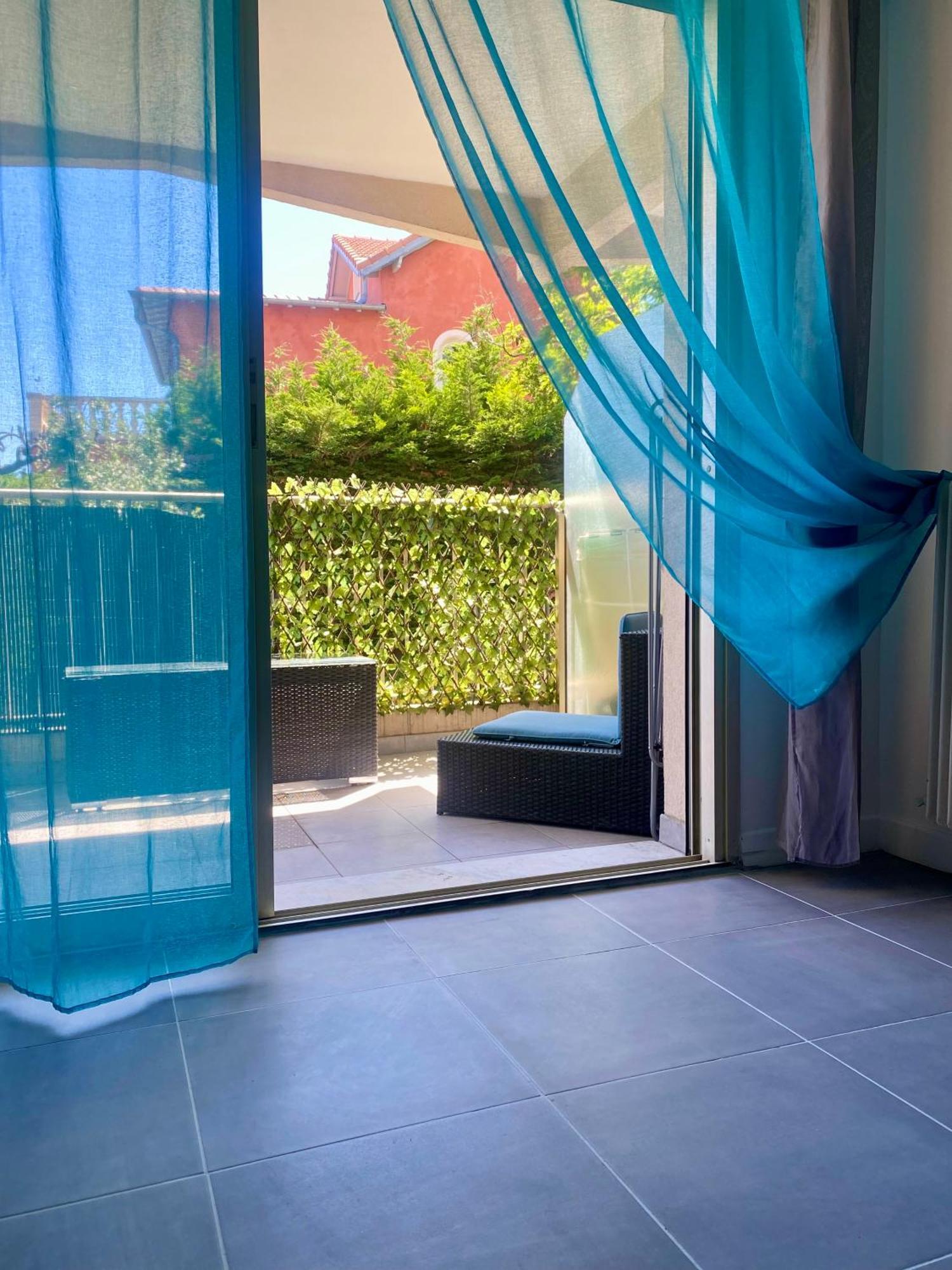 Studio Jardin Fleuris Parking Nice Buitenkant foto